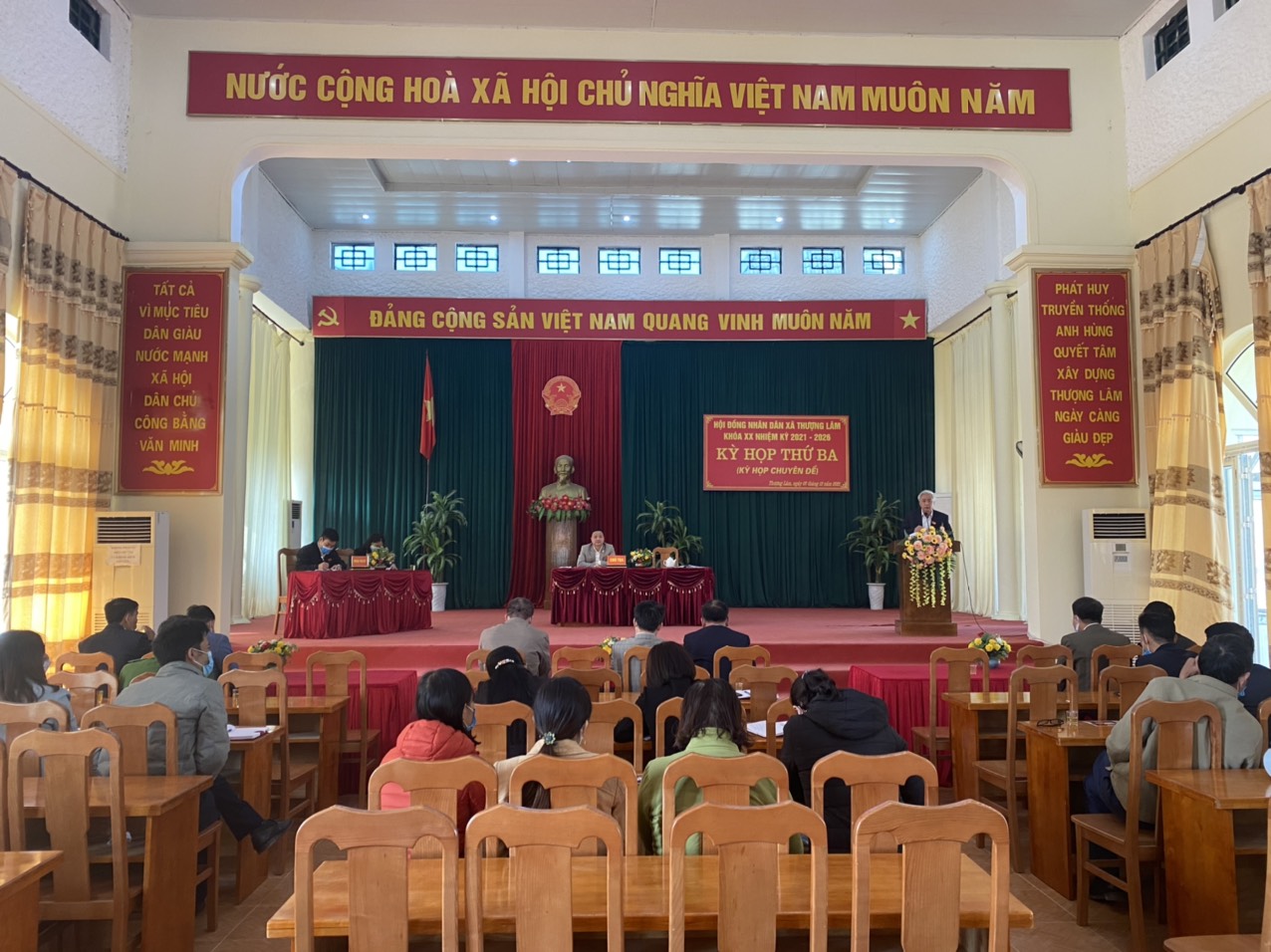 Hội đồng nhân dân xã Thượng Lâm tổ chức kỳ họp thứ 3 Khóa XX ...